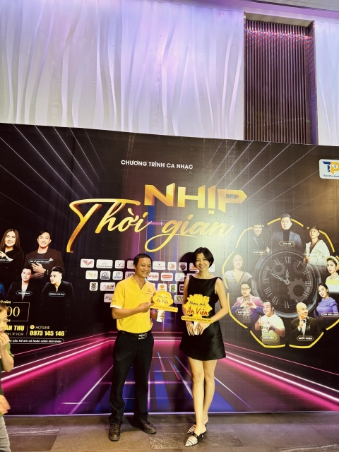 z6128844528455-df89fd68359c31a958f99e5512f3c1eb